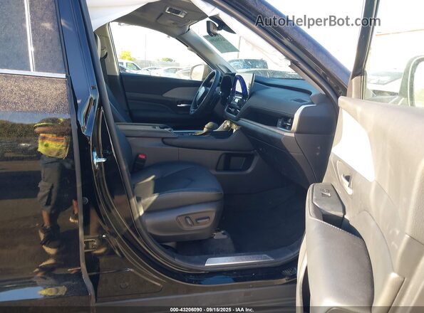 5TDAAAB55SS090830 2025 TOYOTA GRAND HIGHLANDER Черный Вид салона спереди
