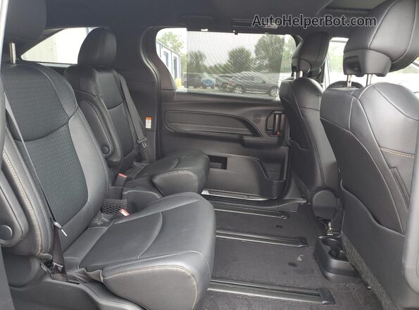 5TDCSKFC5SS183934 2025 TOYOTA SIENNA Gray Вид задньої частини салону