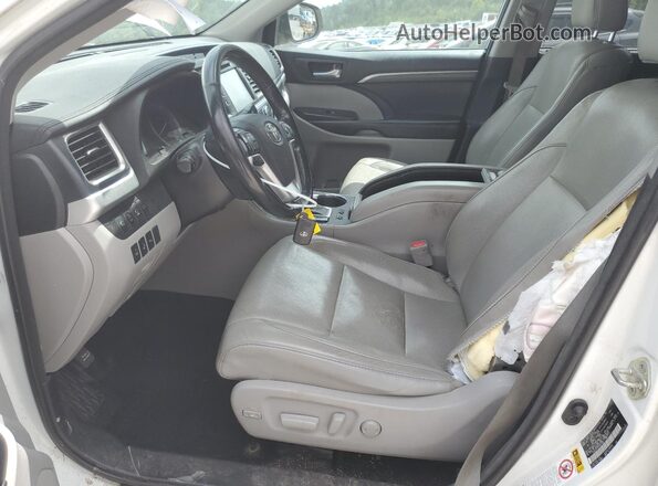 5TDDZRFH3JS843150 2018 TOYOTA LIMITED Белый Вид салона спереди