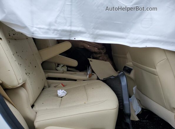 5TDDZRFH4JS911259 2018 TOYOTA LIMITED White Vista de los asientos traseros