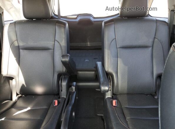 5TDDZRFH8JS839384 2018 TOYOTA LIMITED Black Հետևի նստատեղերի տեսք