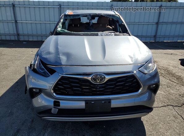 5TDFZRBH4LS014590 2020 TOYOTA HIGHLANDER Silver Widok z przodu