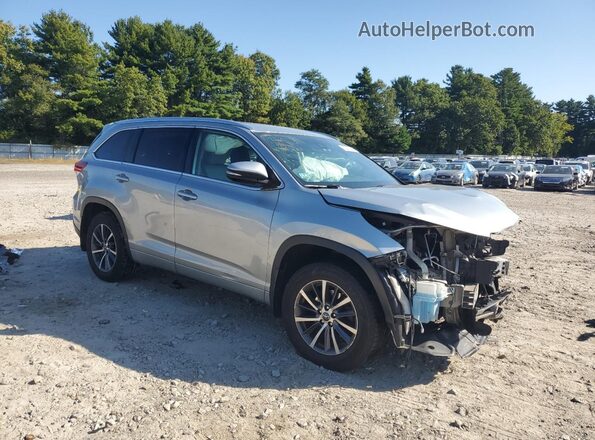 5TDJZRFH0JS497562 2018 TOYOTA HIGHLANDER Серый Передняя правая четверть