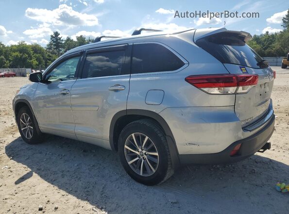 5TDJZRFH1JS803359 2018 TOYOTA HIGHLANDER Silver Задня ліва чверть