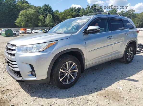 5TDJZRFH1JS803359 2018 TOYOTA HIGHLANDER Silver Передня ліва чверть