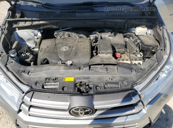 5TDJZRFH1JS803359 2018 TOYOTA HIGHLANDER Silver Вид підкапотного простору