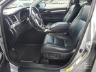 2018 Toyota Highlander Se Silver vin: 5TDJZRFH1JS812949