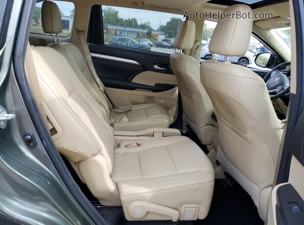 5TDJZRFH4JS804778 2018 TOYOTA HIGHLANDER Tan უკანა სალონის ხედი