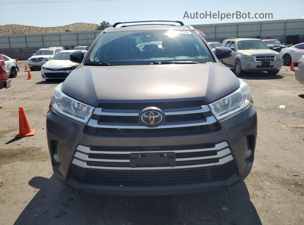 5TDJZRFH7JS830050 2018 TOYOTA HIGHLANDER Charcoal Front view