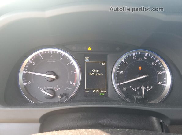 5TDJZRFH8JS888961 2018 TOYOTA HIGHLANDER White Instrument cluster view