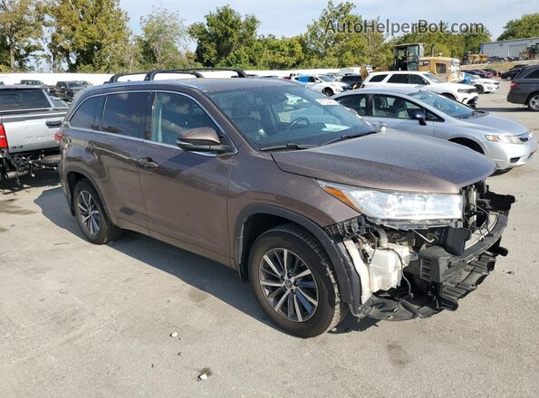 5TDJZRFH8JS898972 2018 TOYOTA HIGHLANDER Brown Delantero derecho