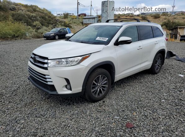 5TDJZRFH9JS493025 2018 TOYOTA HIGHLANDER White Przód lewy
