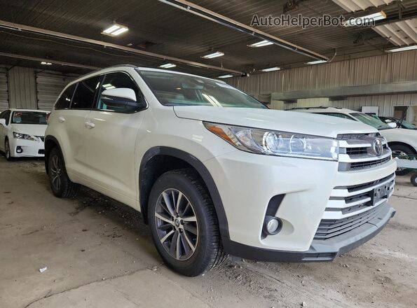 5TDJZRFH9JS525987 2018 TOYOTA HIGHLANDER White Delantero derecho