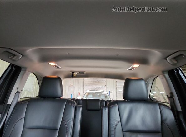 5TDJZRFH9JS525987 2018 TOYOTA HIGHLANDER White Vista de los asientos traseros