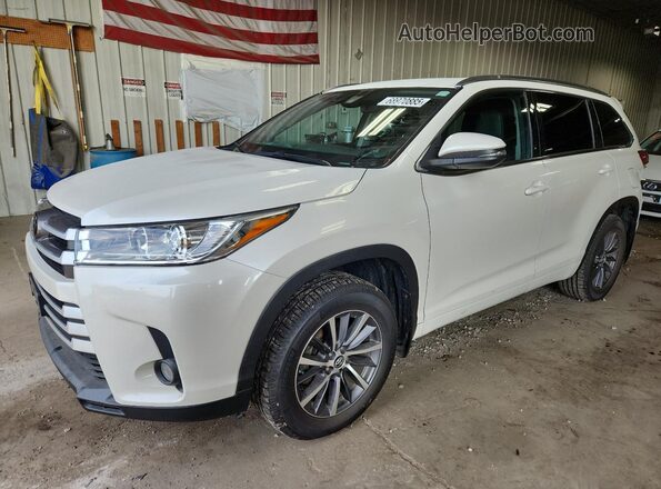 5TDJZRFH9JS525987 2018 TOYOTA HIGHLANDER White Vista tres cuartos delantera izquierda