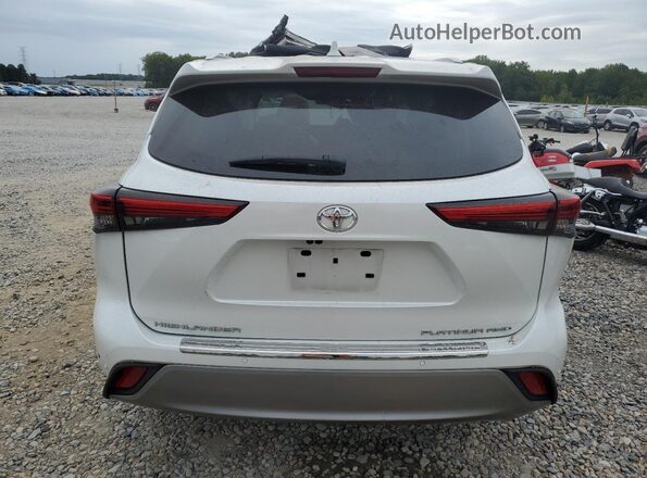 5TDKDRBH7PS037087 2023 TOYOTA HIGHLANDER White Rear view
