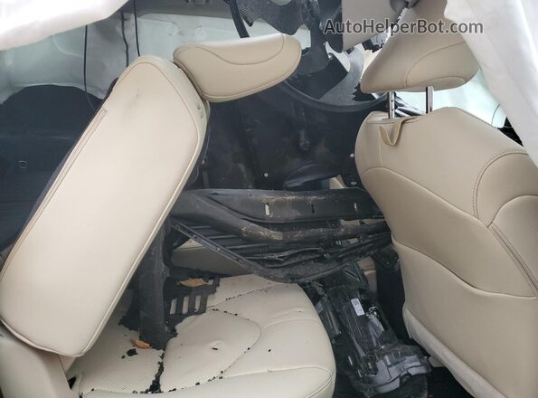 5TDKDRBH7PS037087 2023 TOYOTA HIGHLANDER White Rear interior view
