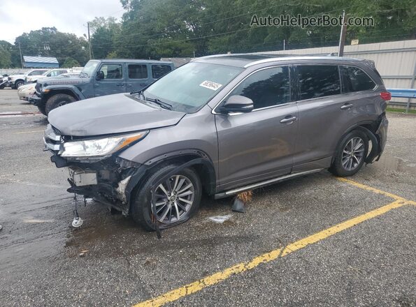 5TDKZRFH1JS532632 2018 TOYOTA HIGHLANDER Gray Front left