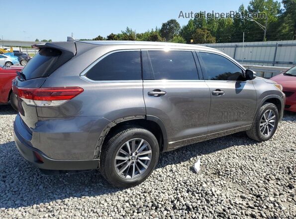 5TDKZRFH3JS543583 2018 TOYOTA HIGHLANDER Серый Задняя правая четверть