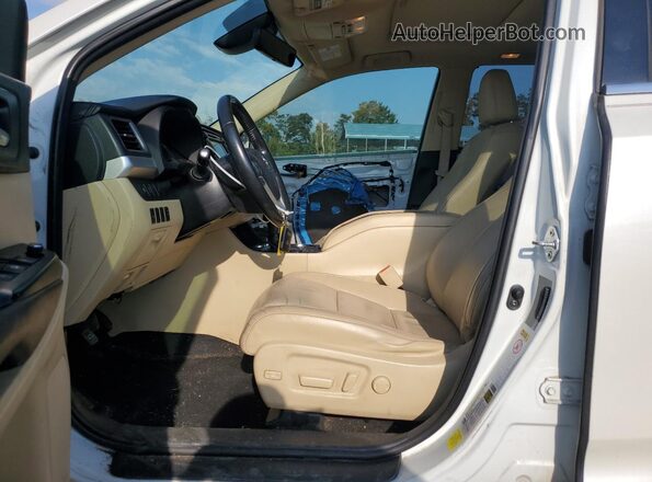 5TDKZRFH6JS527426 2018 TOYOTA HIGHLANDER White Widok wnętrza z przodu