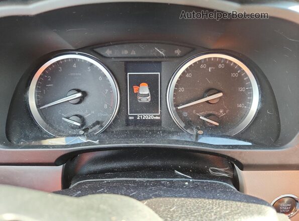 5TDKZRFH8JS532742 2018 TOYOTA HIGHLANDER Silver Vista del cuadro de instrumentos