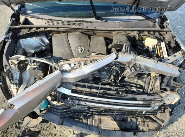 5TDKZRFH8JS532742 2018 TOYOTA HIGHLANDER Silver Vista del compartimento del motor