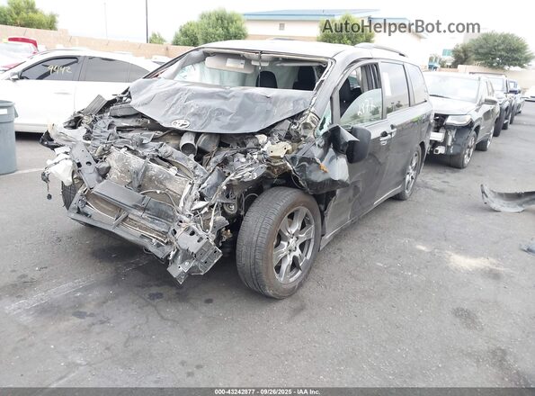 5TDXZ3DC6HS811224 2017 TOYOTA SIENNA Черный Передняя левая четверть