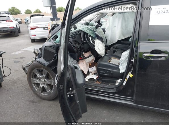 5TDXZ3DC6HS811224 2017 TOYOTA SIENNA Черный Вид салона спереди