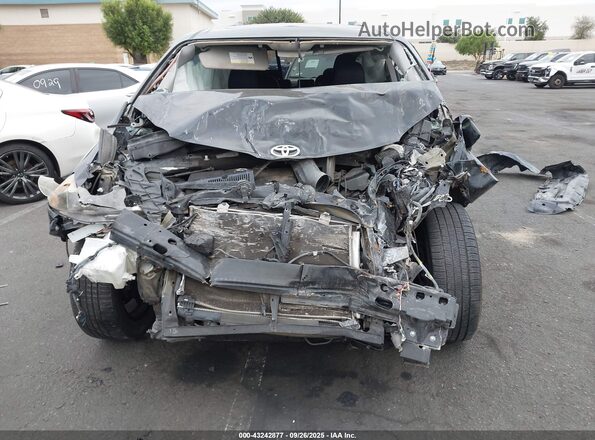 5TDXZ3DC6HS811224 2017 TOYOTA SIENNA Черный Вид панели приборов