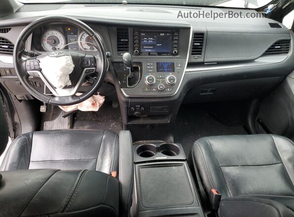 5TDXZ3DCXJS954103 2018 TOYOTA SIENNA Черный Вид панели приборов