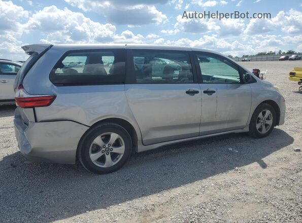 5TDZZ3DC3JS952041 2018 TOYOTA SIENNA Серебряный Задняя правая четверть