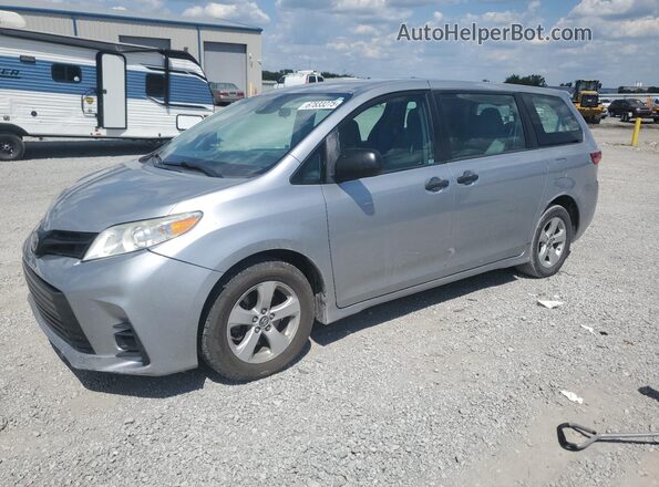 5TDZZ3DC3JS952041 2018 TOYOTA SIENNA Серебряный Передняя левая четверть