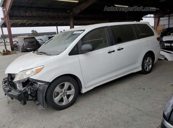 5TDZZ3DC3JS952718 2018 TOYOTA SIENNA White Przód lewy