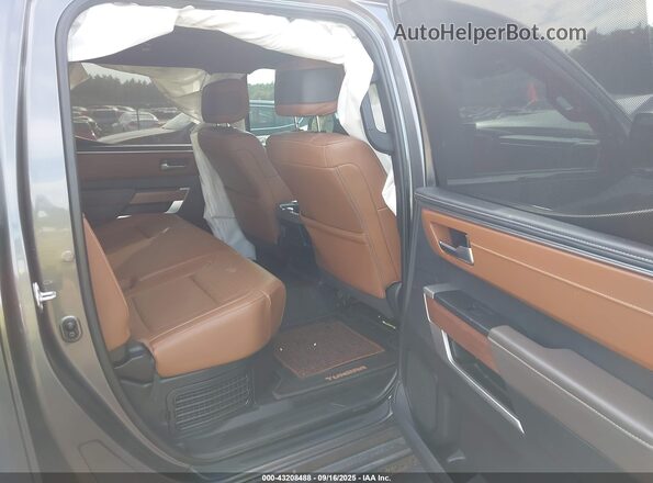 5TFMC5DB0PX028898 2023 TOYOTA TUNDRA HYBRID Gray Vista de la etiqueta del VIN