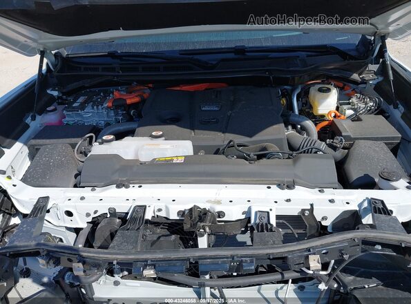 5TFMC5DB3SX095620 2025 TOYOTA TUNDRA HYBRID Белый Вид сзади