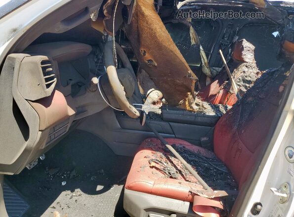 5TFPC5DB5PX024438 2023 TOYOTA LIMITED White Widok wnętrza z przodu