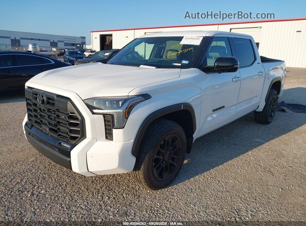 5TFWA5DB8SX317129 2025 TOYOTA LIMITED White Vista tres cuartos delantera izquierda
