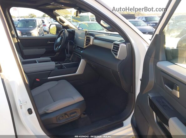 5TFWA5DB8SX317129 2025 TOYOTA LIMITED White Vista interior delantera