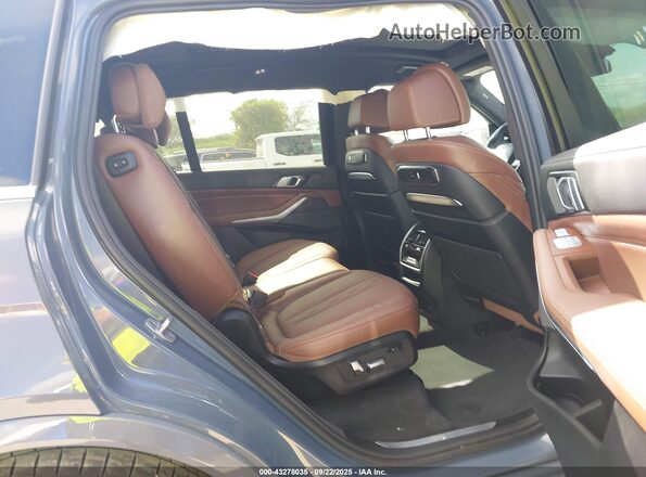 5UX23EM02P9R91424 2023 BMW X7 Gray VIN კოდის სტიკერის ხედი