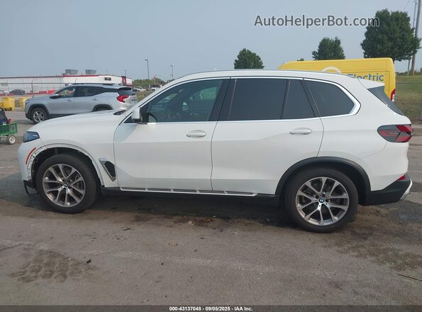 5UX23EU01R9U05895 2024 BMW X5 White 