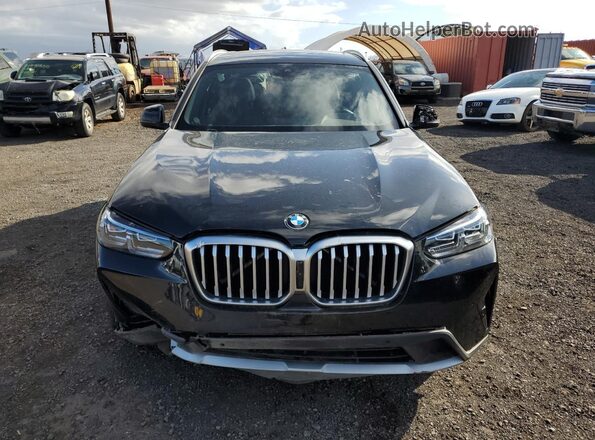 5UX43DP04R9W98822 2024 BMW X3 Black Widok z przodu