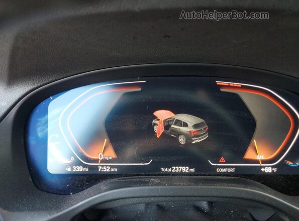5UX43DP08P9T21035 2023 BMW X3 White Vista del cuadro de instrumentos