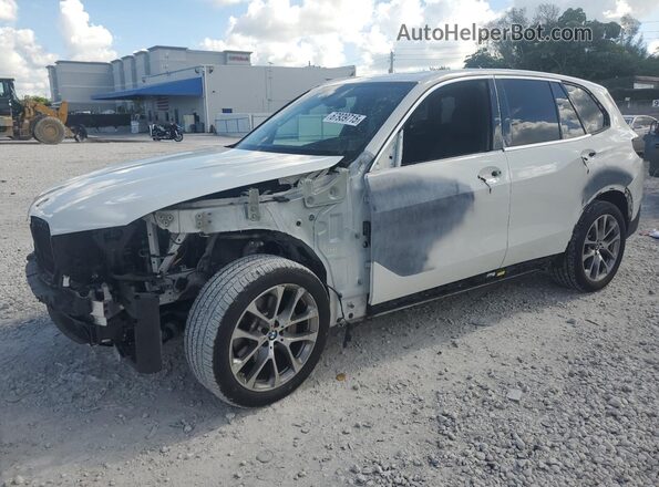 5UXCR4C05P9N48649 2023 BMW X5 White Przód lewy