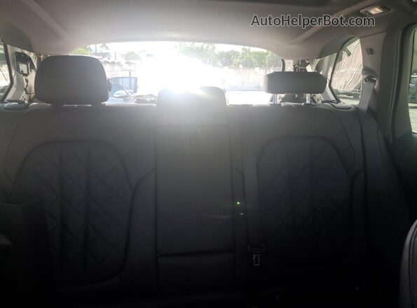 5UXCR4C05P9N48649 2023 BMW X5 White Widok tylnych siedzeń