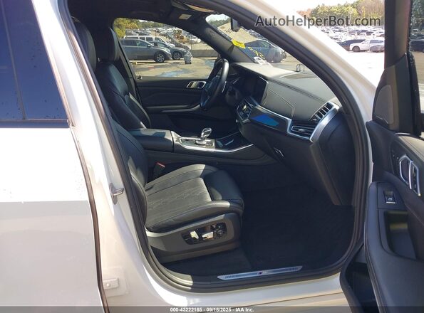 5UXCR6C04LLL76123 2020 BMW X5 Белый Вид салона спереди