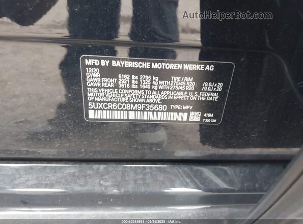 5UXCR6C08M9F35680 2021 BMW X5 Black Vista del compartimento del motor