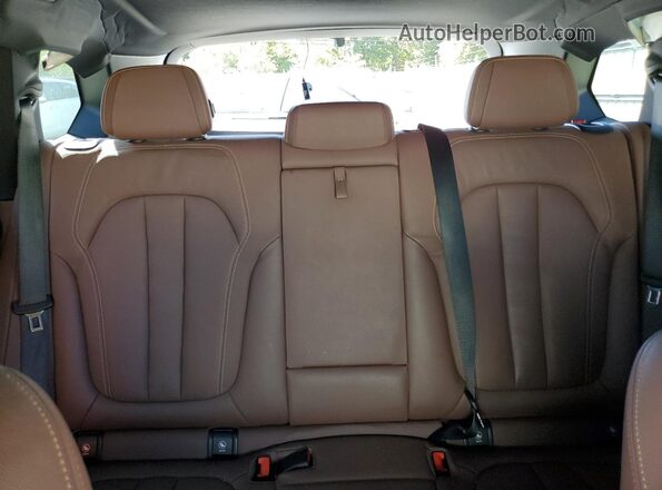 5UXCR6C08M9G82744 2021 BMW X5 White Вид задніх сидінь