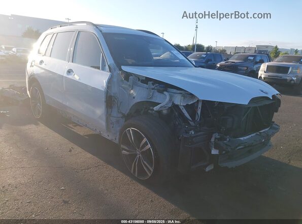 5UXCW2C02N9J88590 2022 BMW X7 Белый Панорамный вид салона 360°