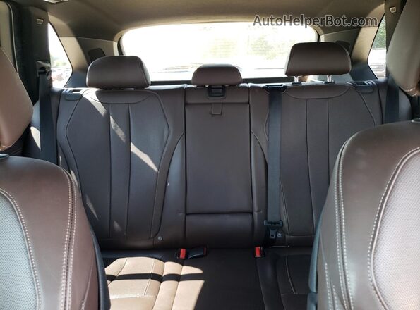 5UXKR0C51J0X85523 2018 BMW X5 Золотой Вид задних сидений