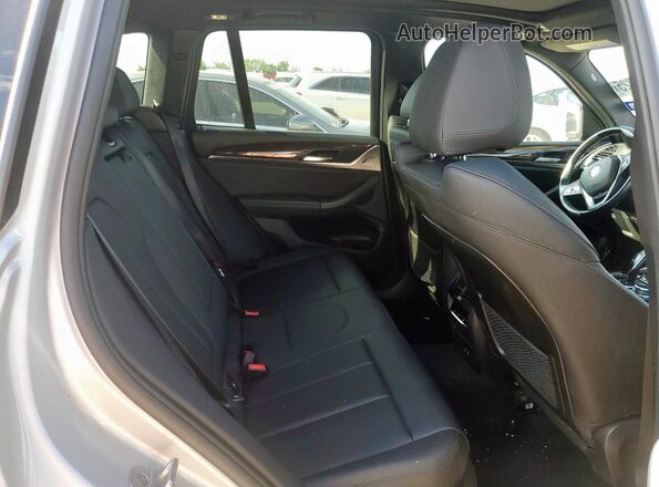 5UXTY5C09M9F59807 2021 BMW X3 Silver Սալոնի հետևի տեսք